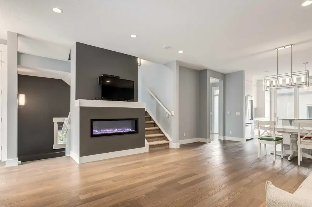 112 Burma Star Road SW Calgary AB T3E7Y4
