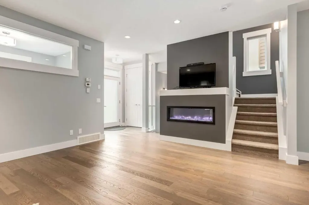 112 Burma Star Road SW Calgary AB T3E7Y4