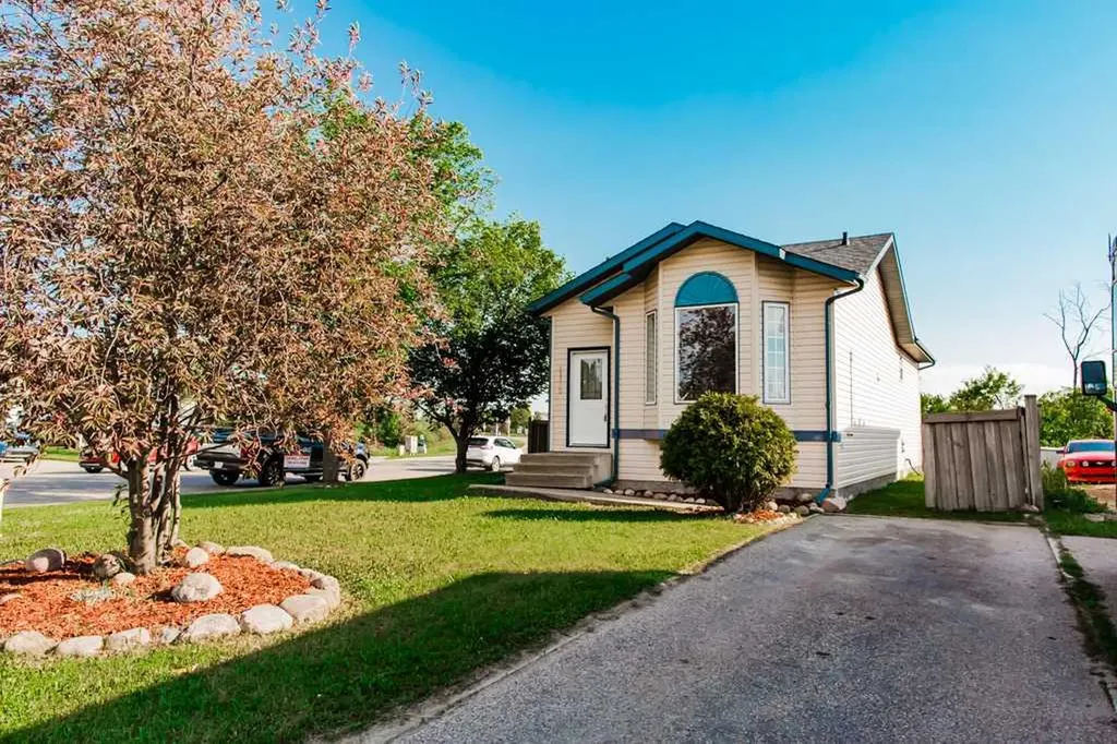 12702 95 Street Grande Prairie AB T8X1N4