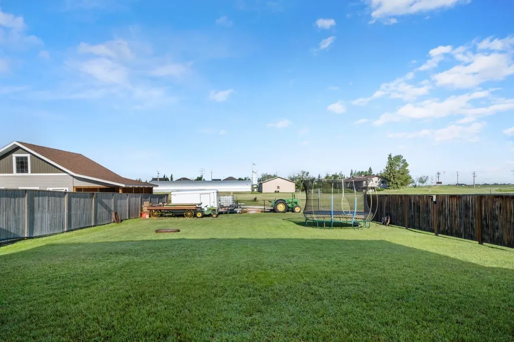 145 Hanson Drive NE Langdon AB T0J 1X1