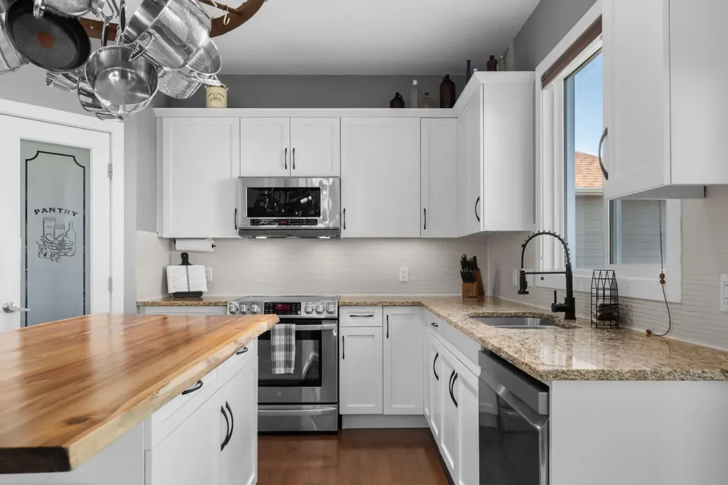 145 Hanson Drive NE Langdon AB T0J 1X1