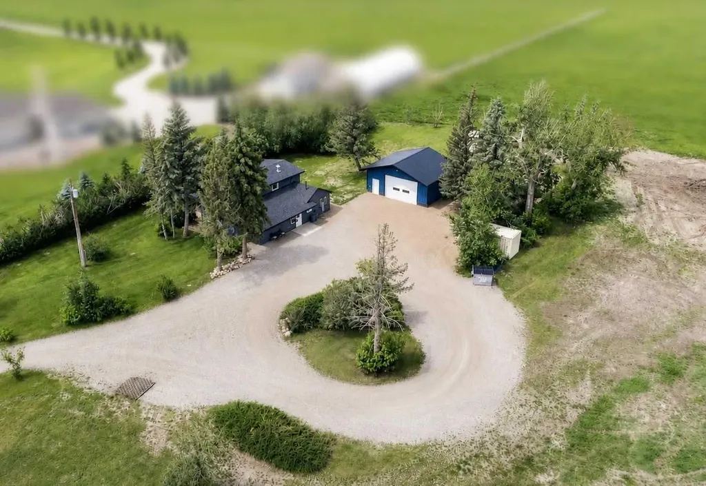 315 55 Avenue Coalhurst AB T0L 0V0
