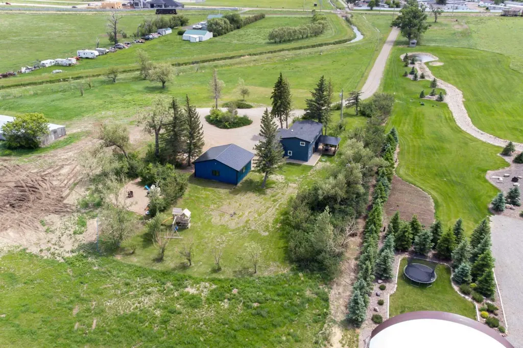 315 55 Avenue Coalhurst AB T0L 0V0