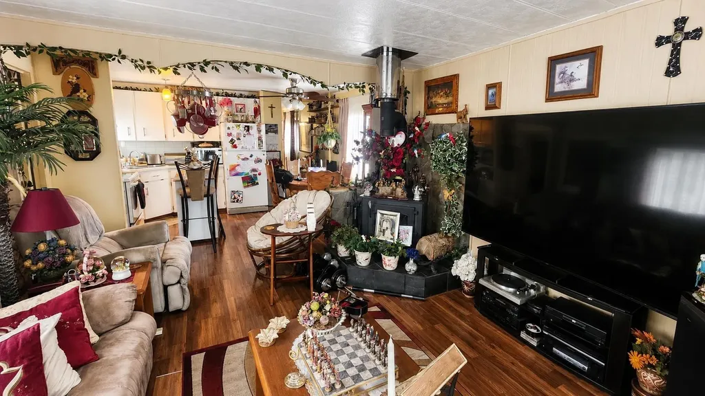 214 Gleichen Street Gleichen AB T1P1N0