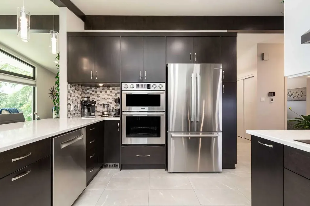 3210 South Parkside Drive S Lethbridge AB T1K 0E2
