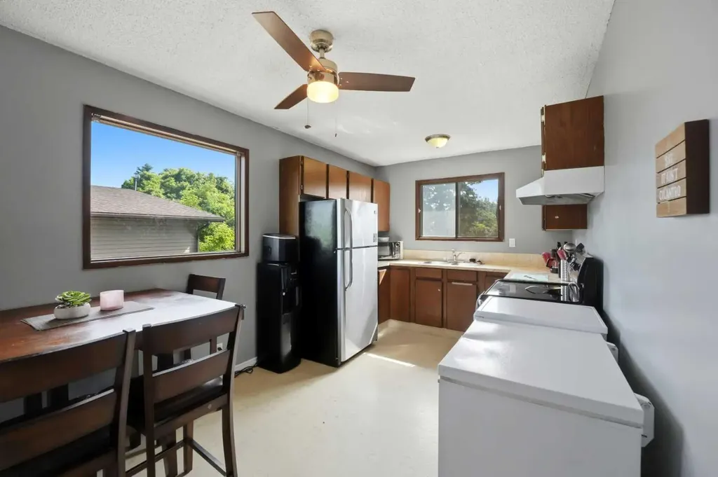 9 Griffiths Avenue Red Deer AB T4P 2K6