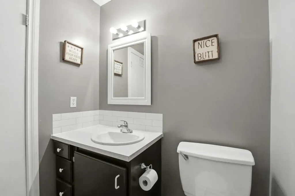 9 Griffiths Avenue Red Deer AB T4P 2K6