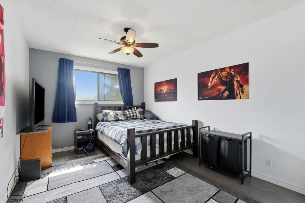 9 Griffiths Avenue Red Deer AB T4P 2K6