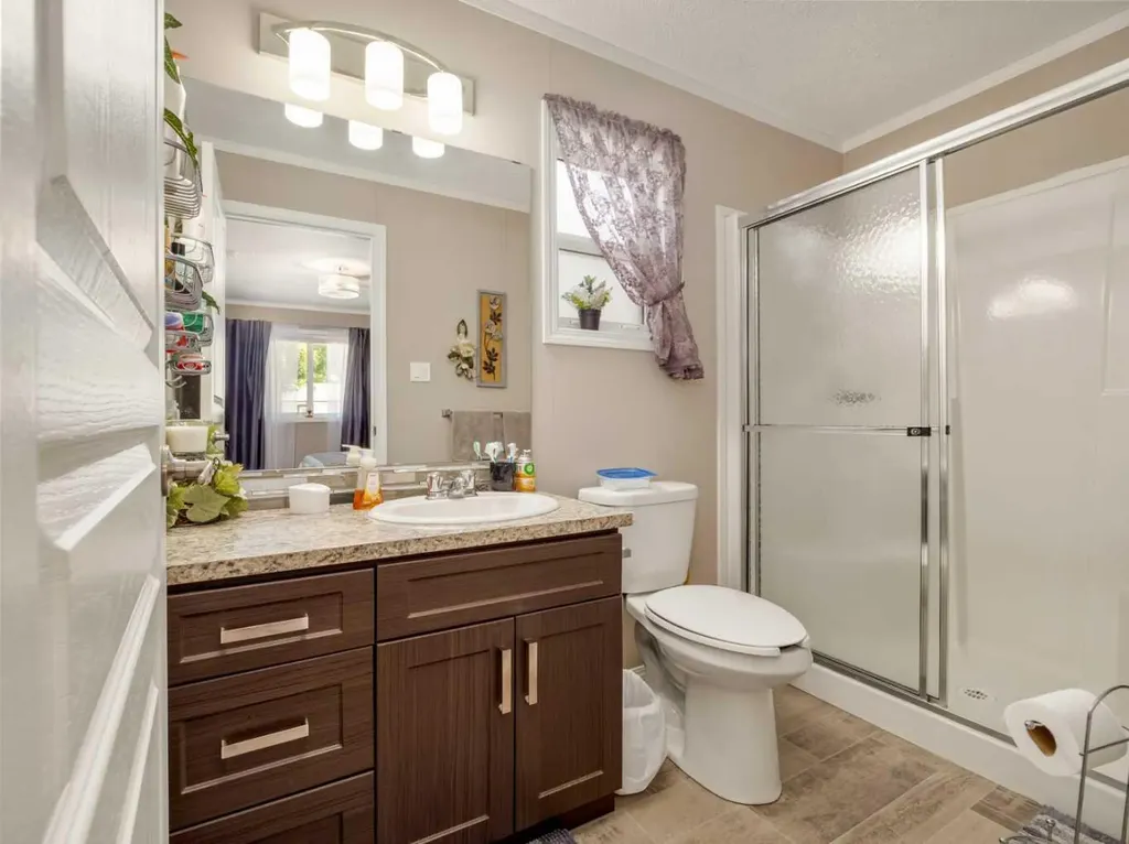 207 Porter Street Coaldale AB T1M 0A7