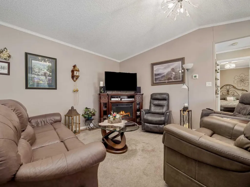 207 Porter Street Coaldale AB T1M 0A7