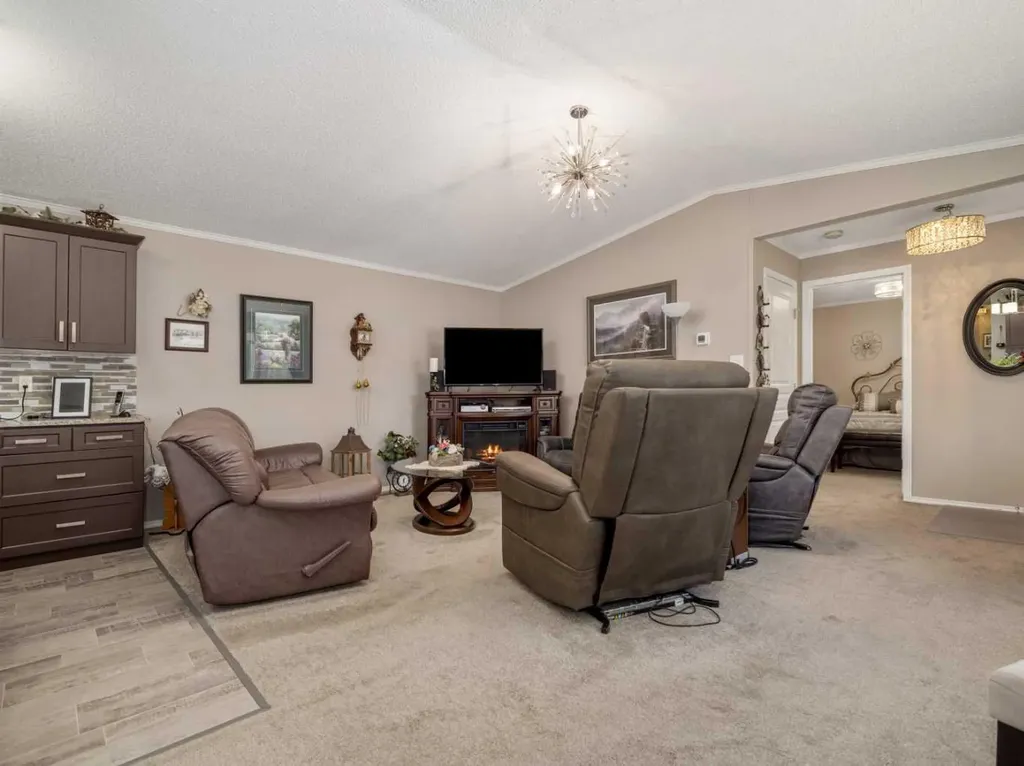 207 Porter Street Coaldale AB T1M 0A7