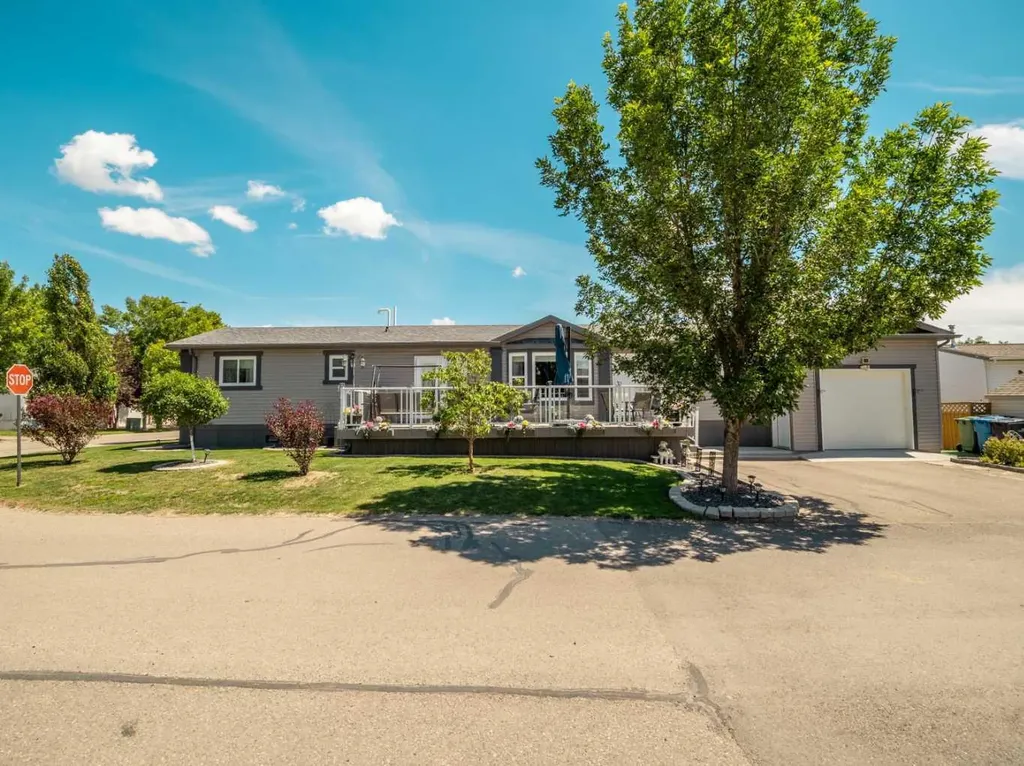 207 Porter Street Coaldale AB T1M 0A7