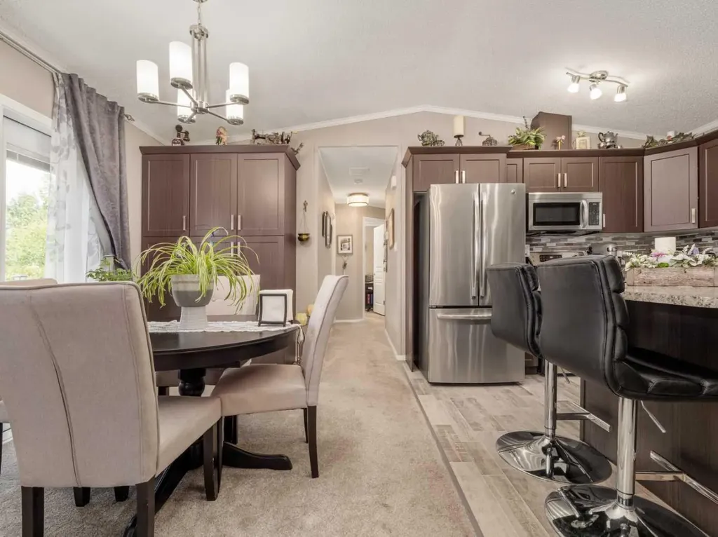207 Porter Street Coaldale AB T1M 0A7