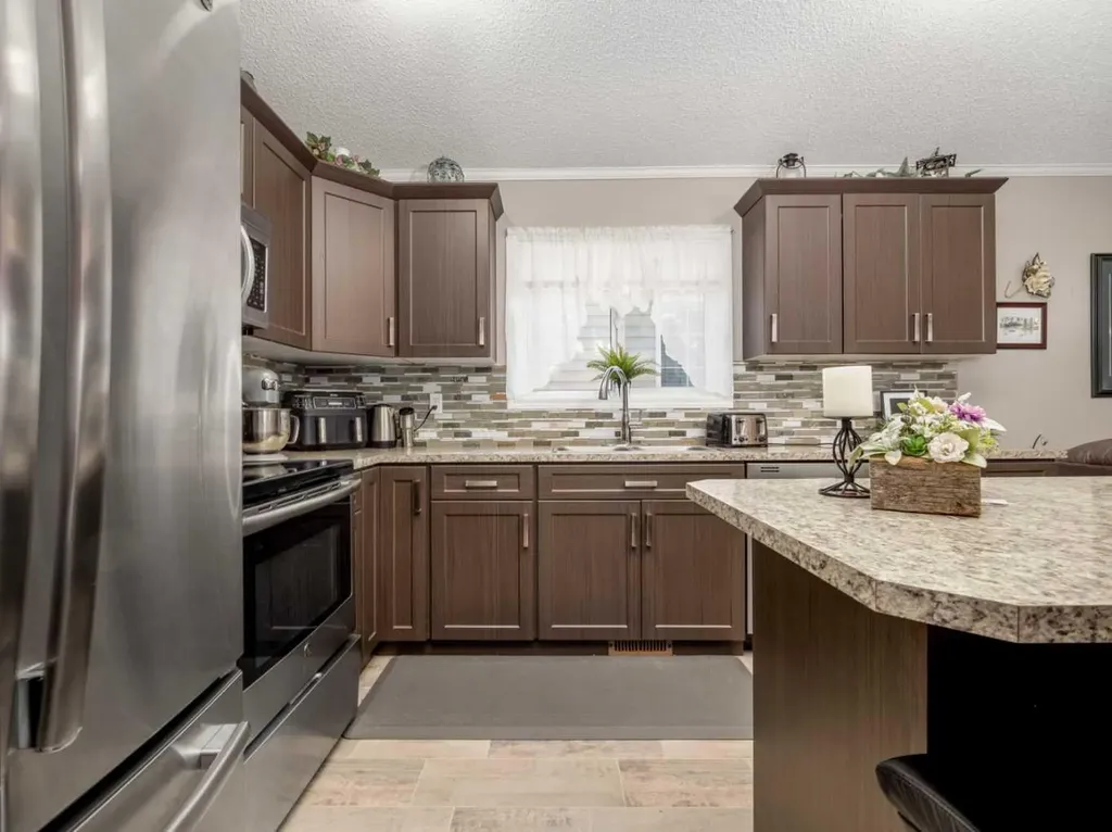207 Porter Street Coaldale AB T1M 0A7
