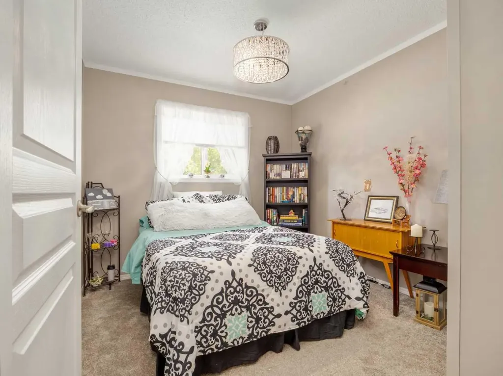 207 Porter Street Coaldale AB T1M 0A7