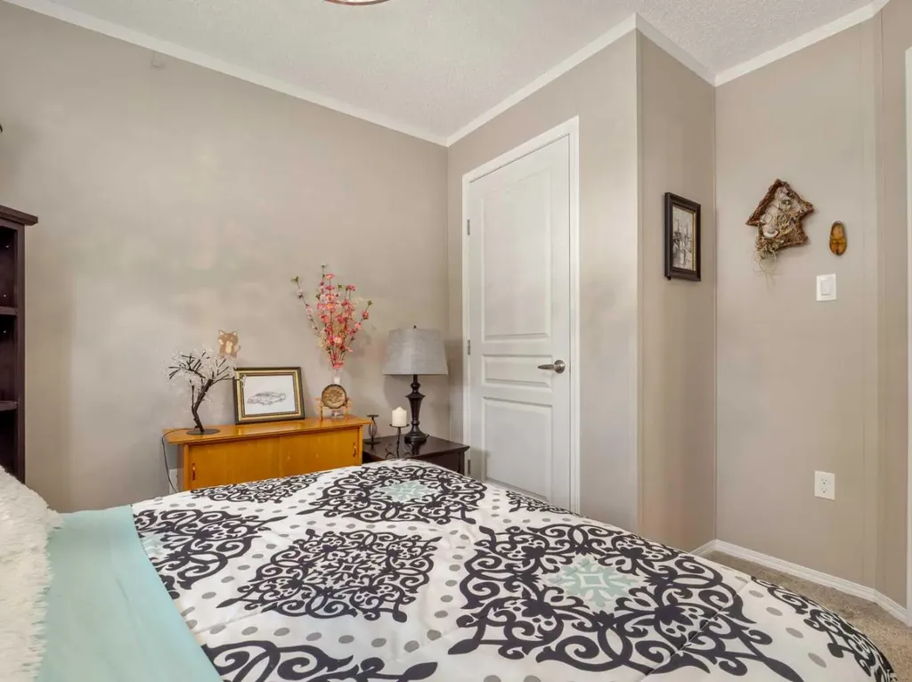 207 Porter Street Coaldale AB T1M 0A7