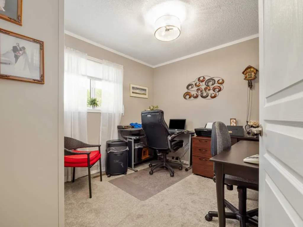 207 Porter Street Coaldale AB T1M 0A7