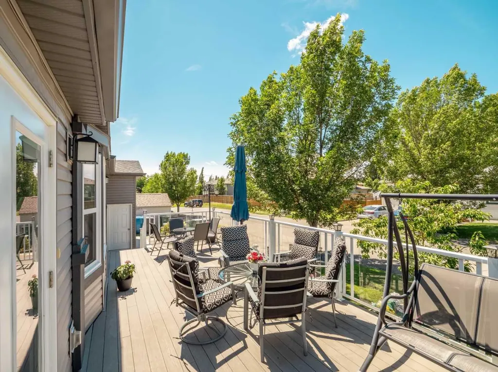 207 Porter Street Coaldale AB T1M 0A7