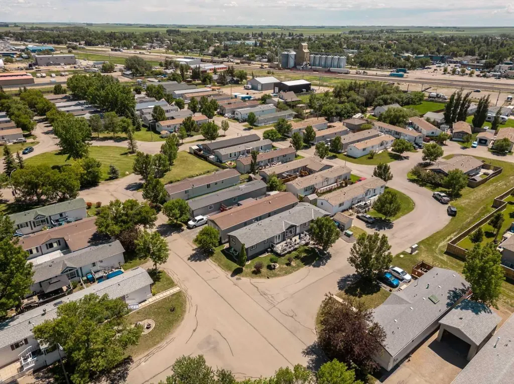 207 Porter Street Coaldale AB T1M 0A7