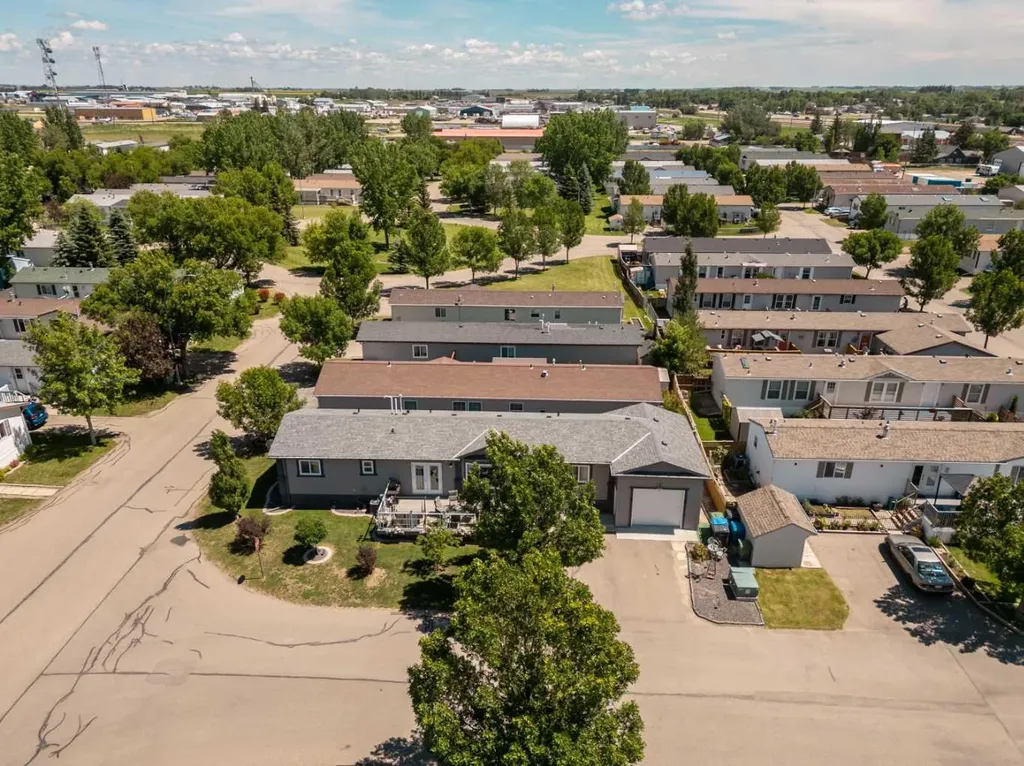 207 Porter Street Coaldale AB T1M 0A7