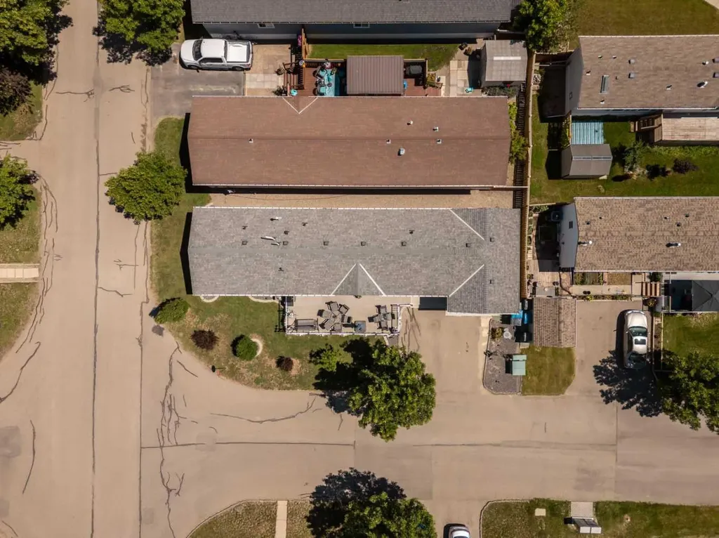 207 Porter Street Coaldale AB T1M 0A7