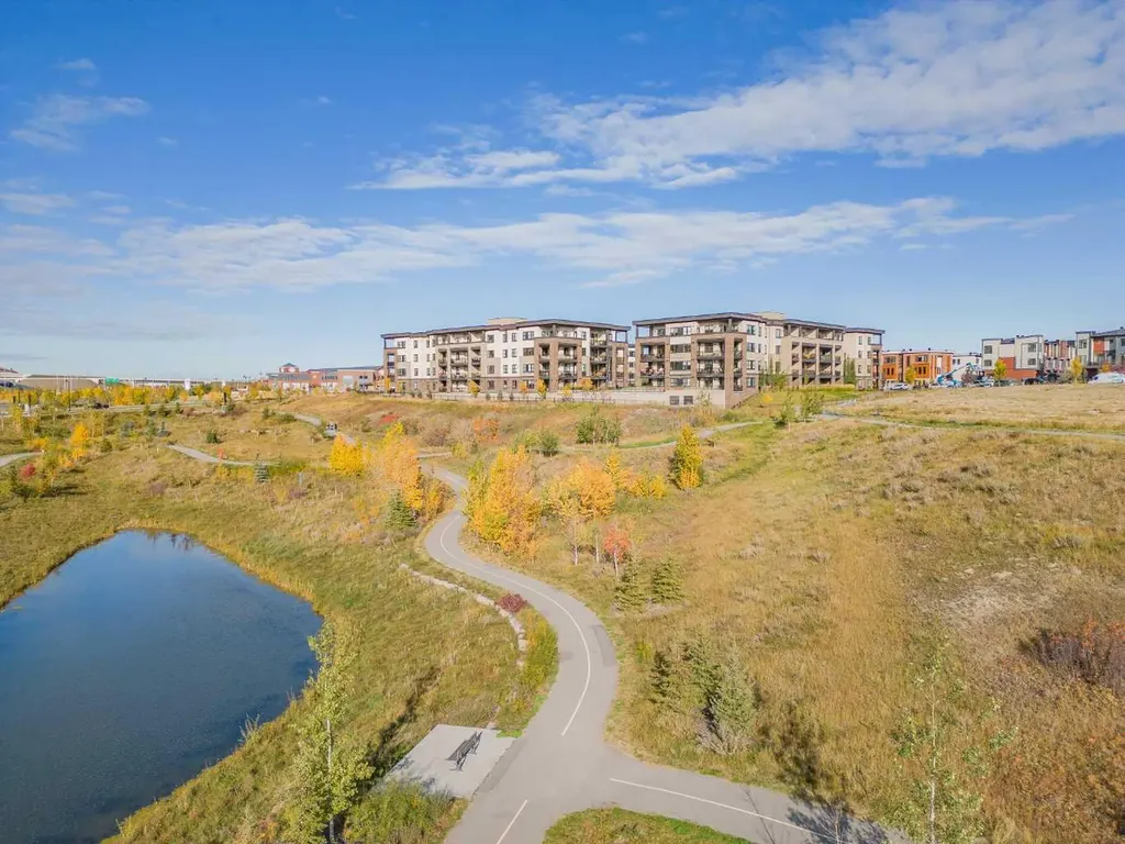 80 Greenbriar Place NW Calgary AB T3B 6J4