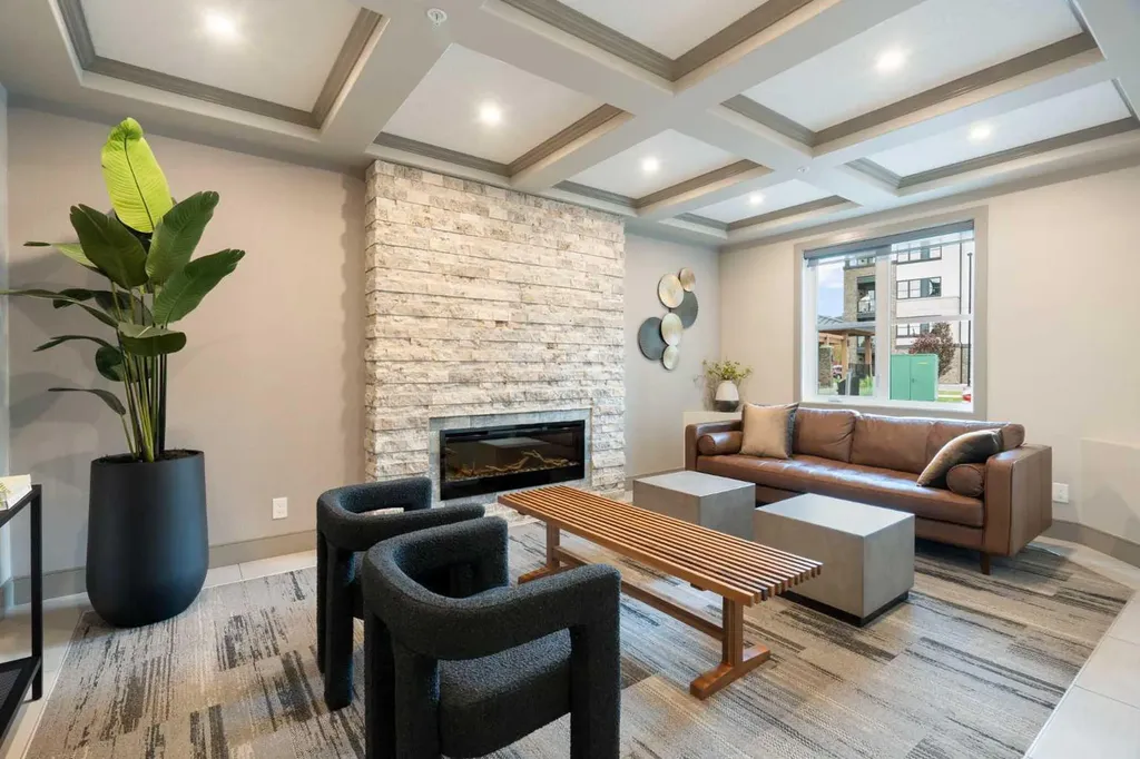 80 Greenbriar Place NW Calgary AB T3B 6J4