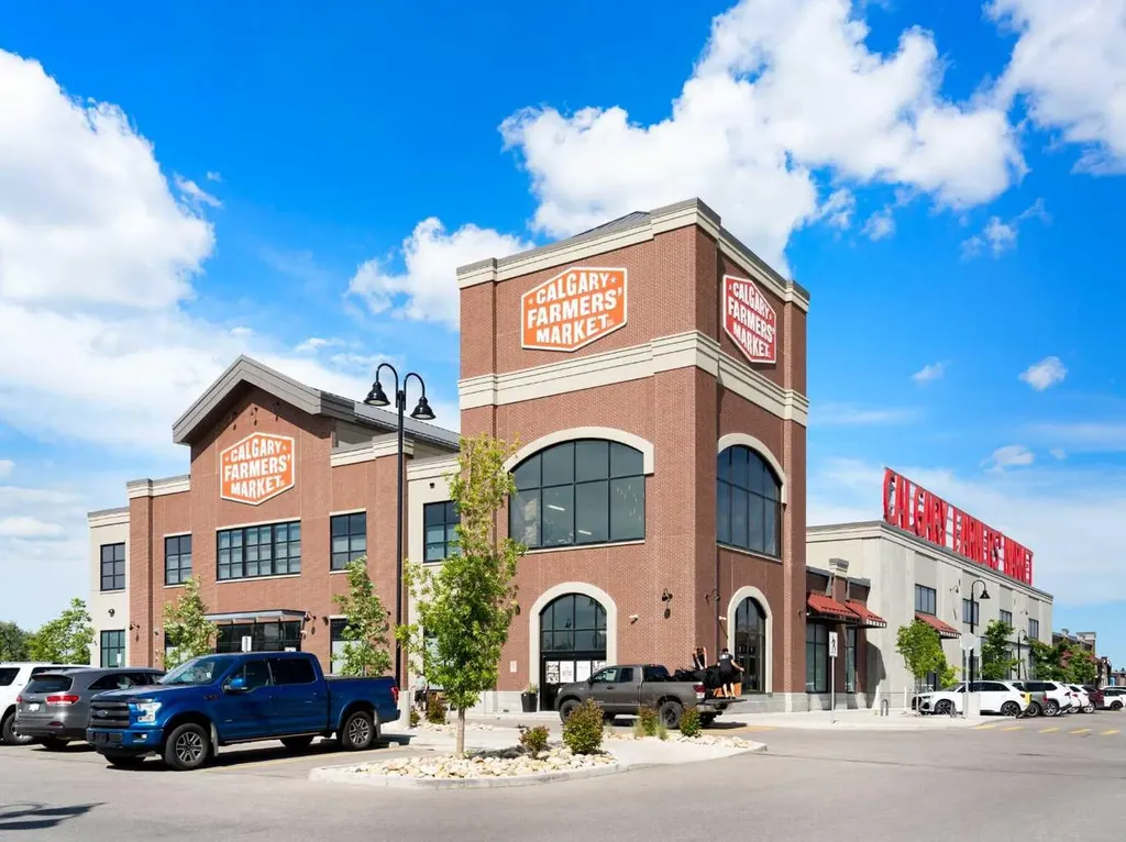 80 Greenbriar Place NW Calgary AB T3B 6J4