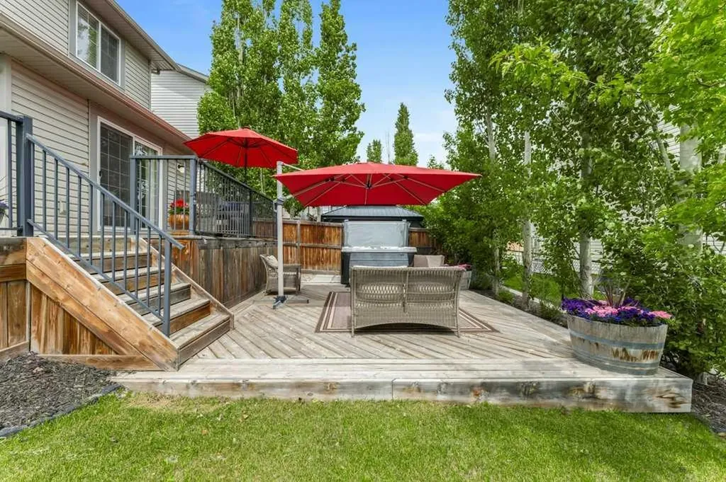 131 Westmount Hill Okotoks AB T1S 0E1