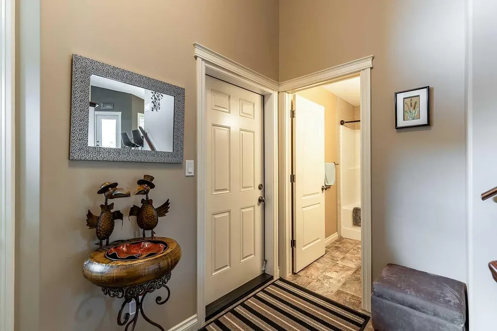604 Vista Drive SE Medicine Hat AB T1B 0N1
