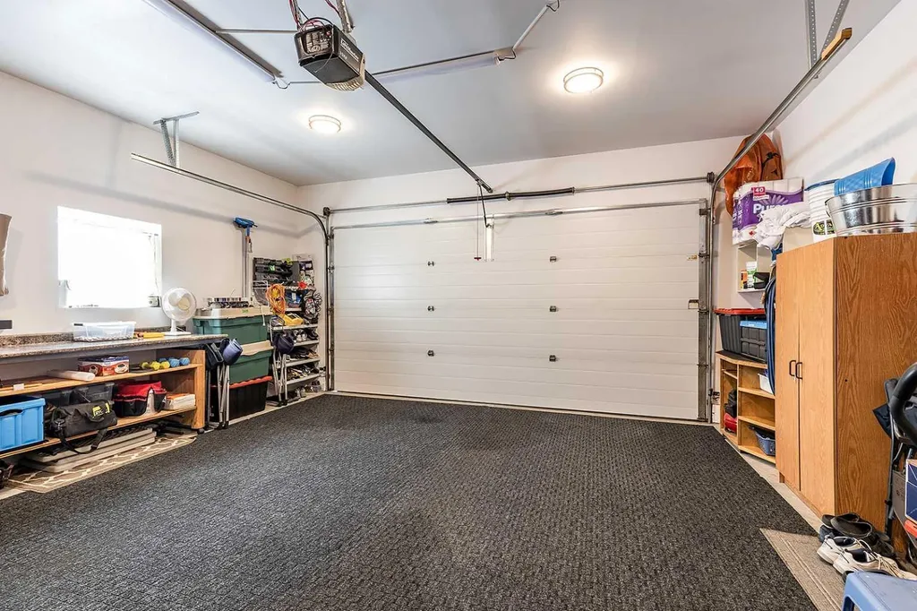 604 Vista Drive SE Medicine Hat AB T1B 0N1