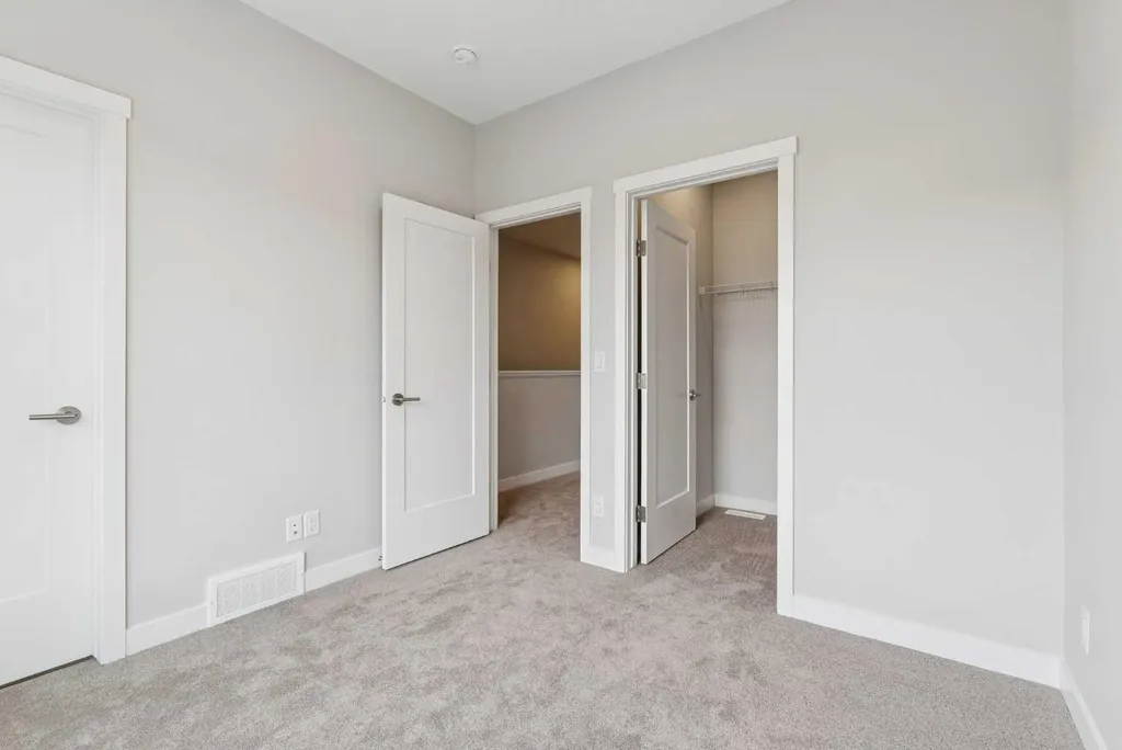 107 Shawnee Square SW Calgary AB T2Y 0W4