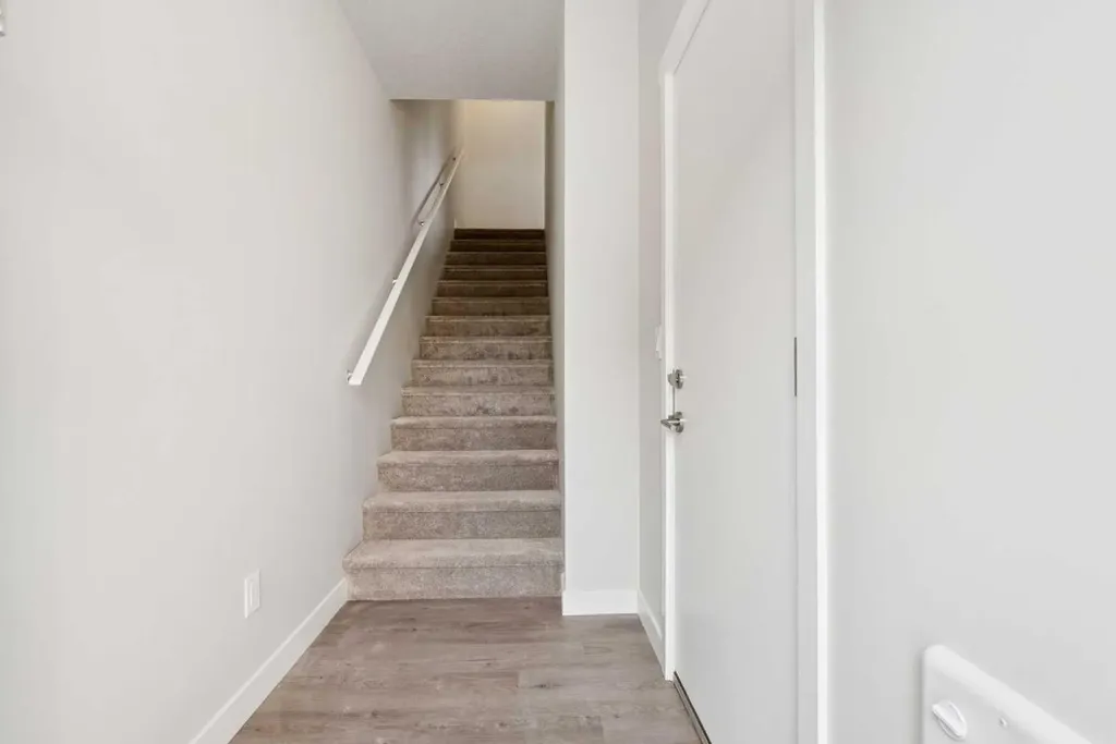 107 Shawnee Square SW Calgary AB T2Y 0W4