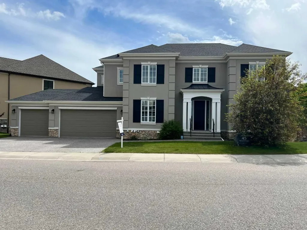 45 Rockcliff Heights NW Calgary AB T3G 0C7
