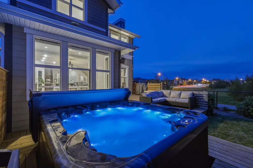 468 Mahogany Boulevard SE Calgary AB T3M 1M9