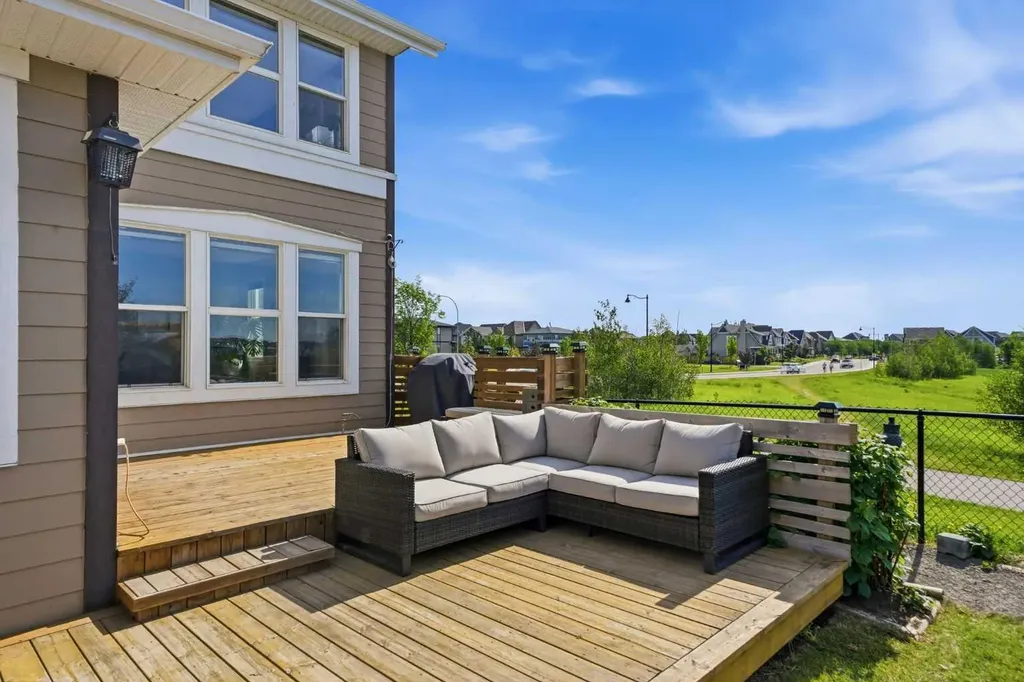 468 Mahogany Boulevard SE Calgary AB T3M 1M9
