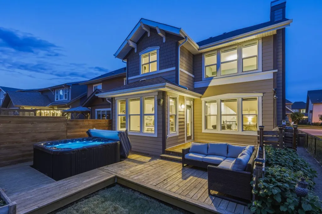 468 Mahogany Boulevard SE Calgary AB T3M 1M9