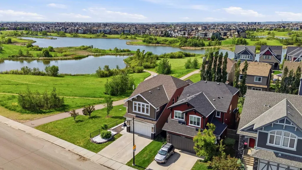 468 Mahogany Boulevard SE Calgary AB T3M 1M9