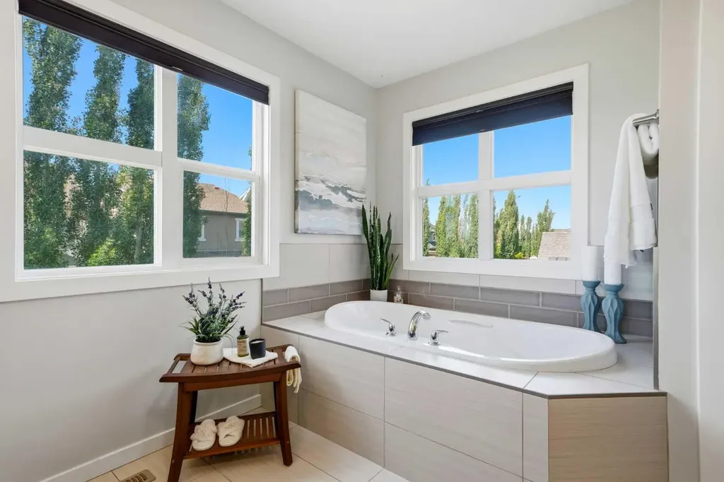 468 Mahogany Boulevard SE Calgary AB T3M 1M9