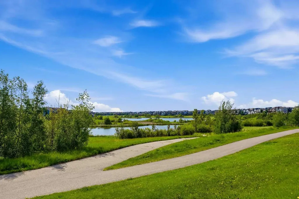 468 Mahogany Boulevard SE Calgary AB T3M 1M9