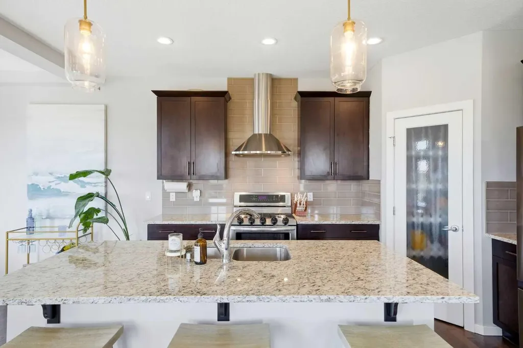 468 Mahogany Boulevard SE Calgary AB T3M 1M9