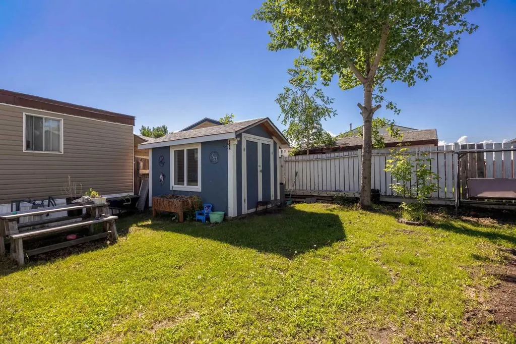 160 Grenada Place Fort Mcmurray AB T9H 2N2