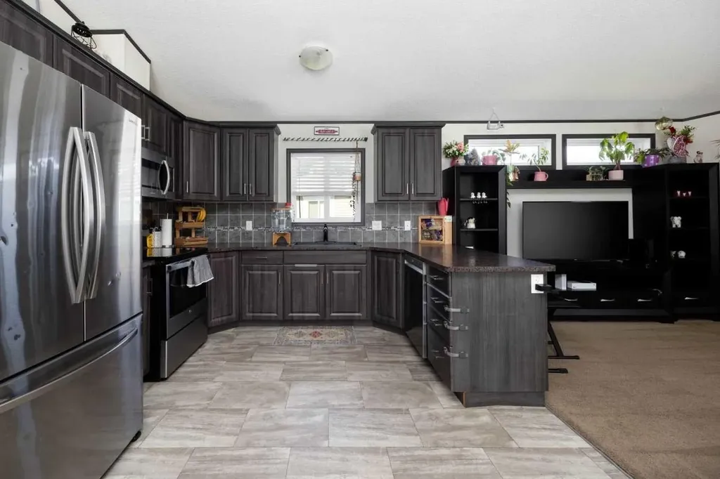 160 Grenada Place Fort Mcmurray AB T9H 2N2