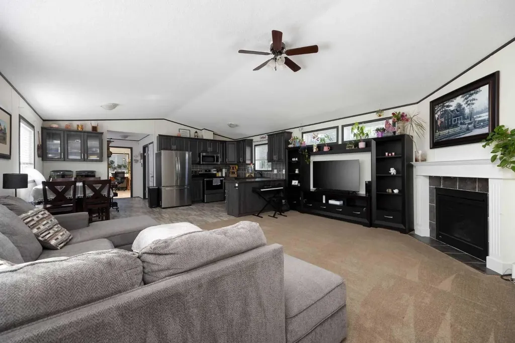 160 Grenada Place Fort Mcmurray AB T9H 2N2