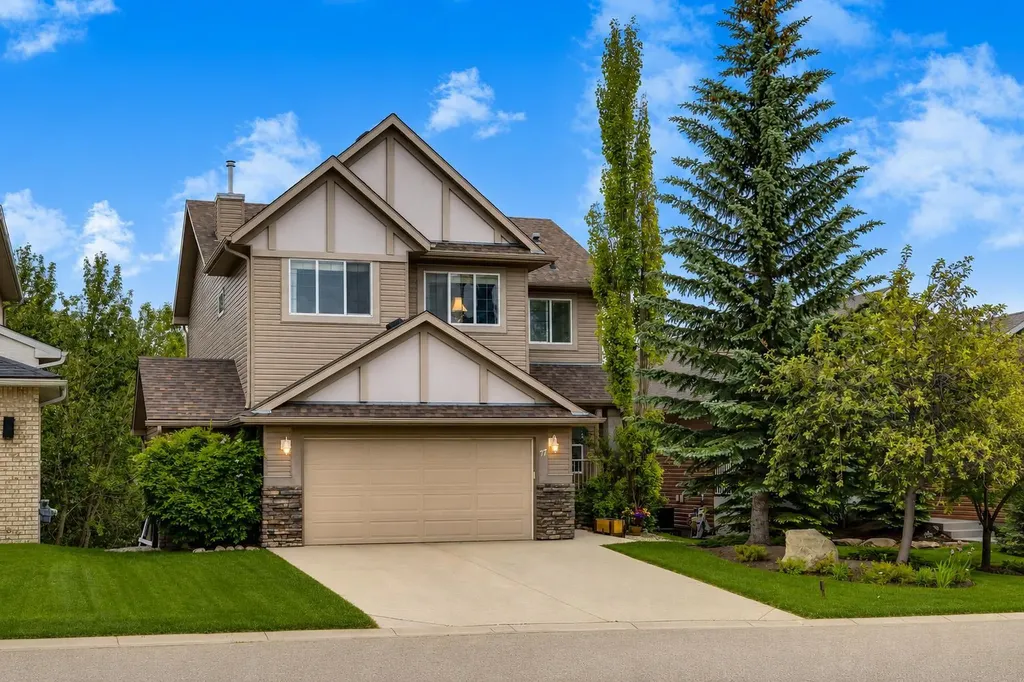77 Royal Highland Road NW Calgary AB T3G 4Y4