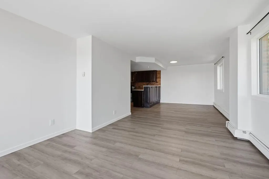 354 2 Avenue NE Calgary AB T2E 0E4