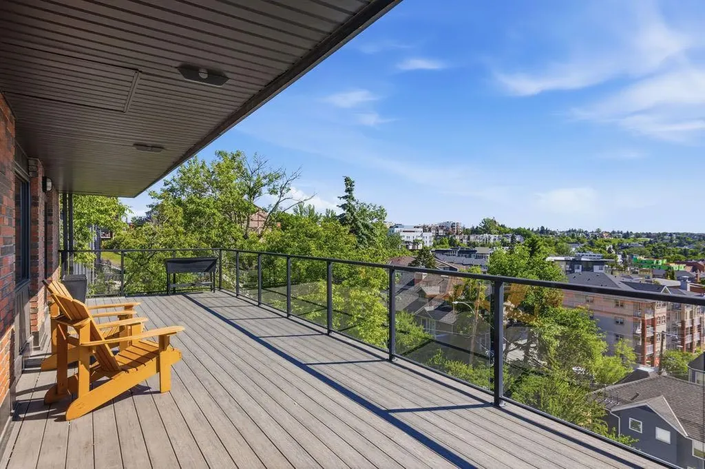 354 2 Avenue NE Calgary AB T2E 0E4