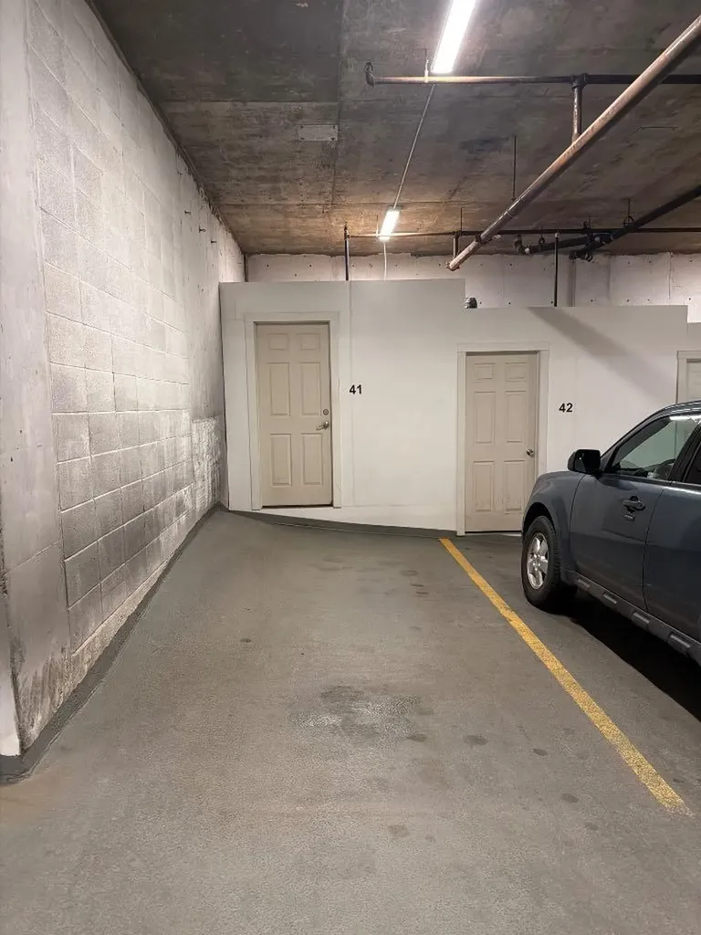 354 2 Avenue NE Calgary AB T2E 0E4