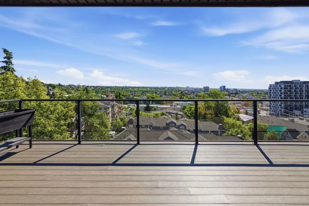 354 2 Avenue NE Calgary AB T2E 0E4