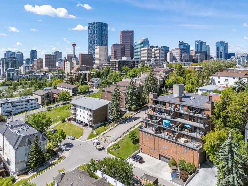 354 2 Avenue NE Calgary AB T2E 0E4